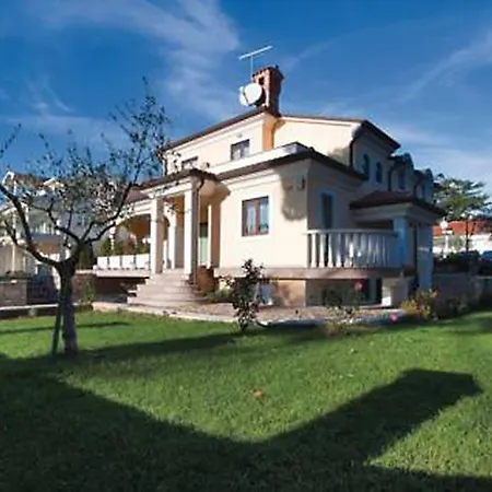 Teuta Apartment Umag